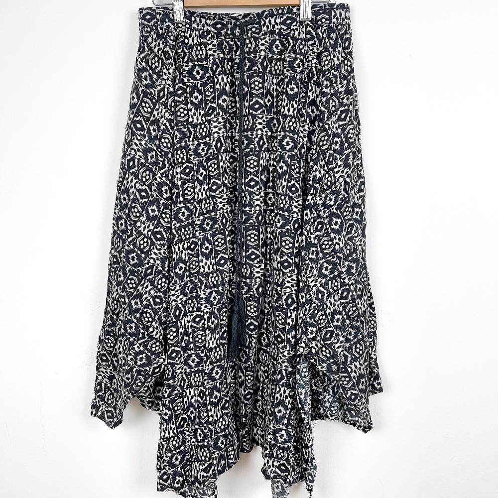 HOLLISTER, Boho Asymmetrical Black Skirt | Size Small